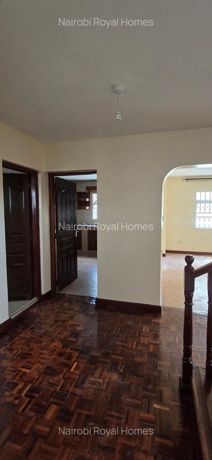5 Bed Townhouse with En Suite at Lavington Green - 19