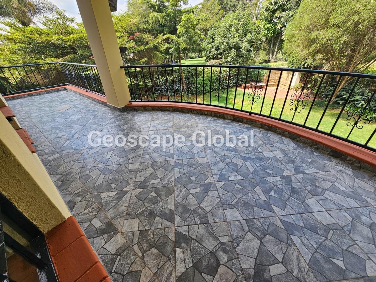 4 Bed House with En Suite in Runda - 9