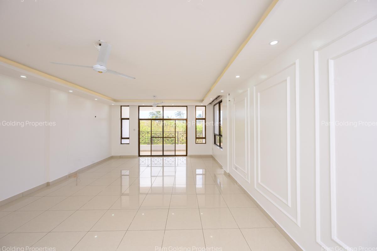 Serviced 3 Bed Apartment with En Suite at Mt Kenya Road - 1