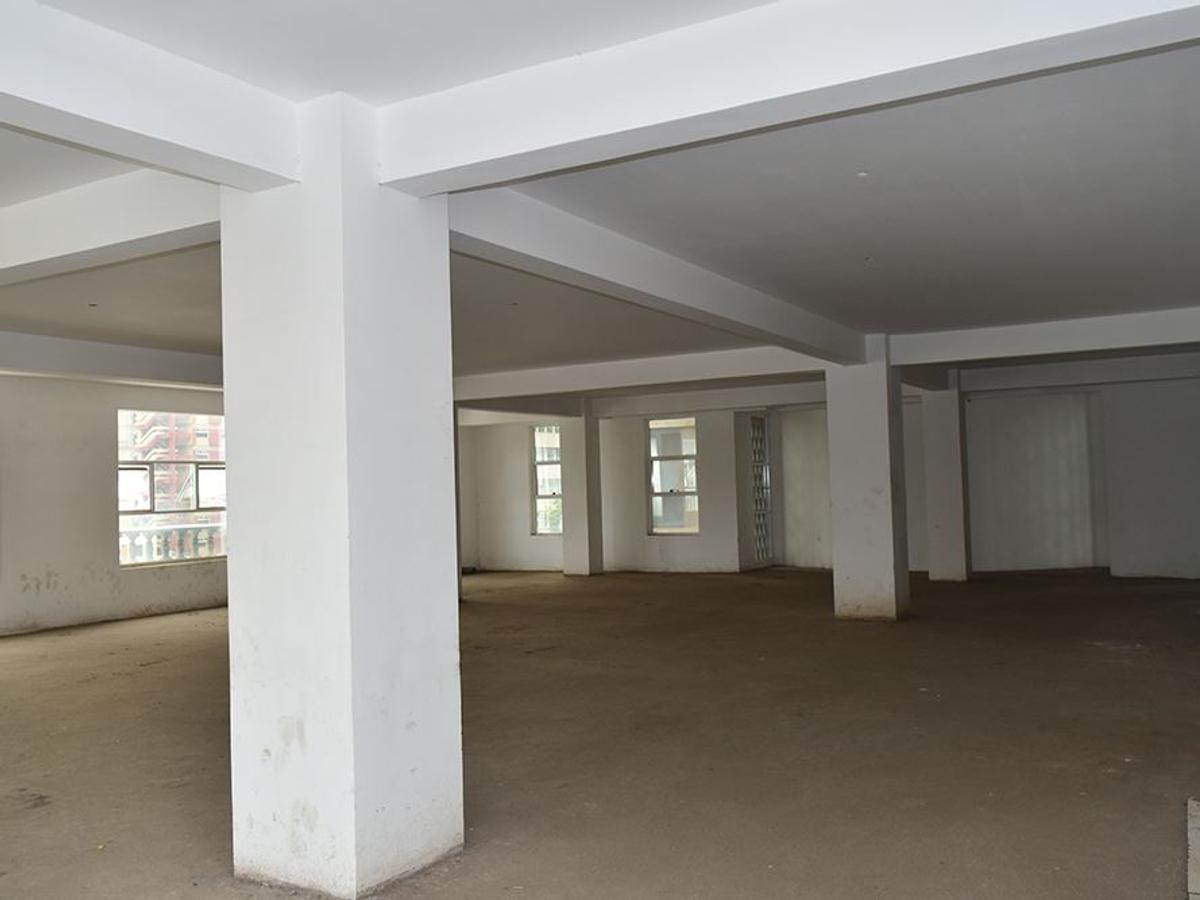 823 ft² Office with Service Charge Included at Kaunda Street - 6