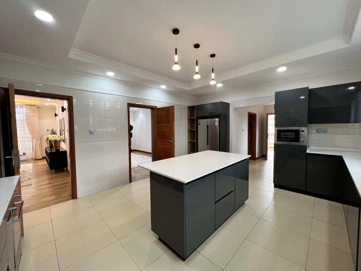 4 Bed Villa with En Suite in Runda - 4