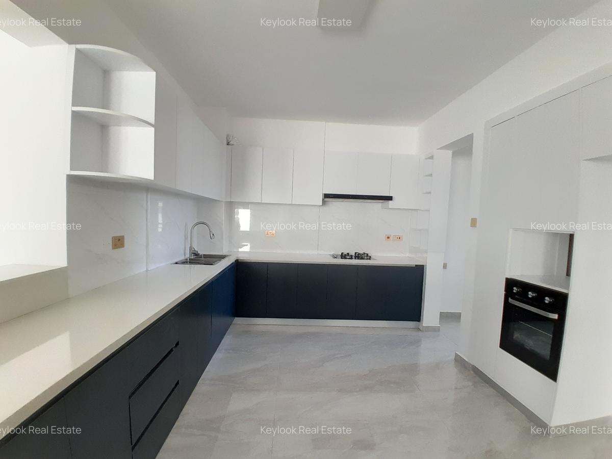 4 Bed Apartment with En Suite at Lavington - 12