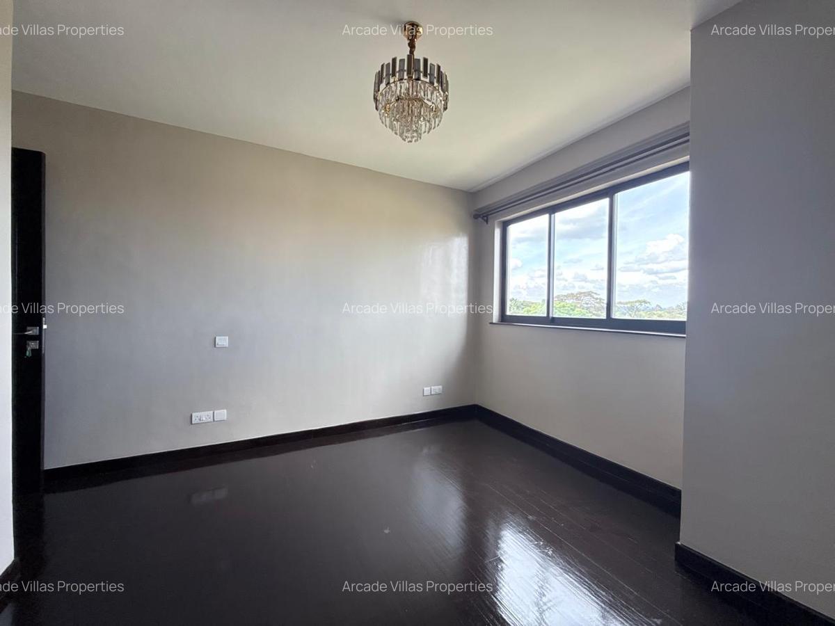 4 Bed Apartment with En Suite in Lavington - 14