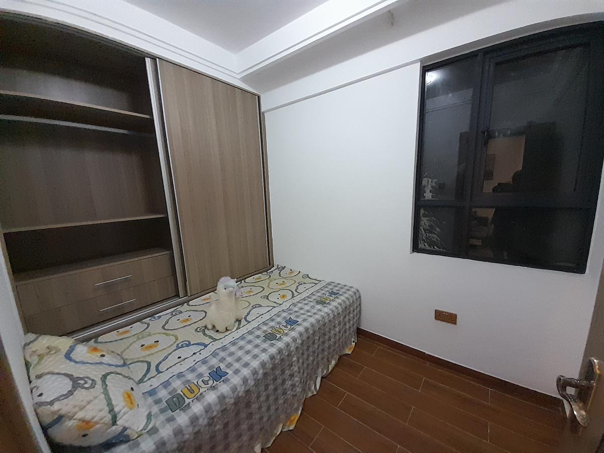 2 Bed Apartment with En Suite at Ole Dume Road - 14