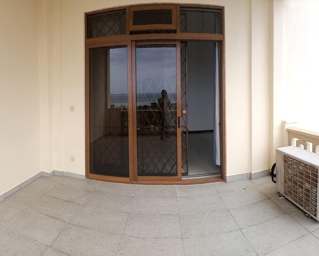 2 Bed Apartment with En Suite in Nyali Area - 7