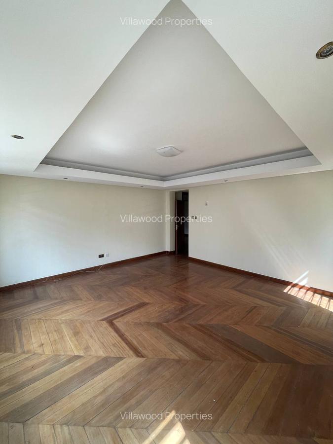 5 Bed Townhouse with En Suite in Lavington - 10