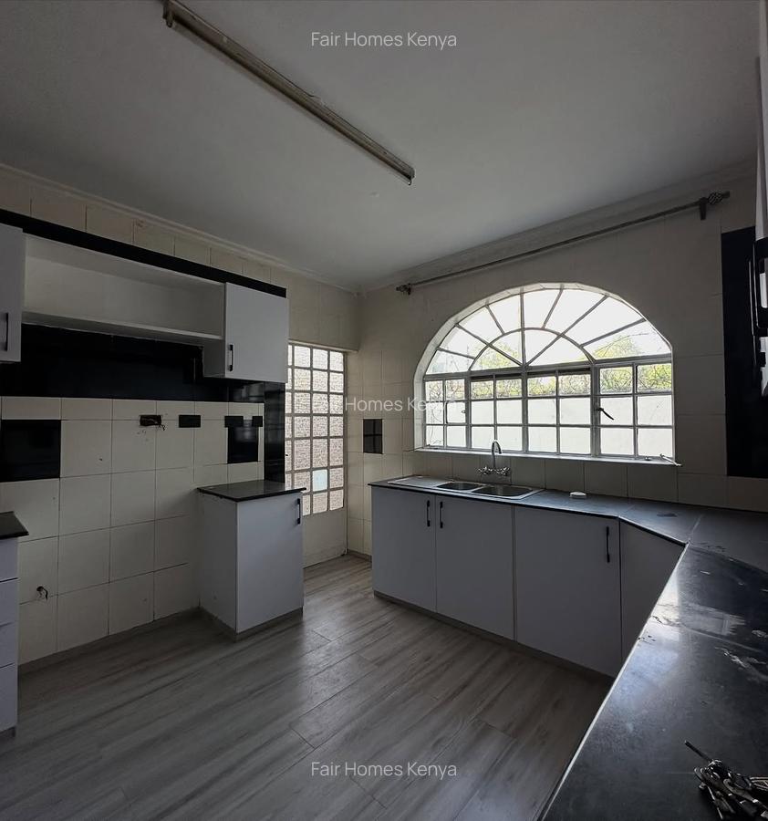 4 Bed Townhouse with En Suite at Amboseli Lane - 7