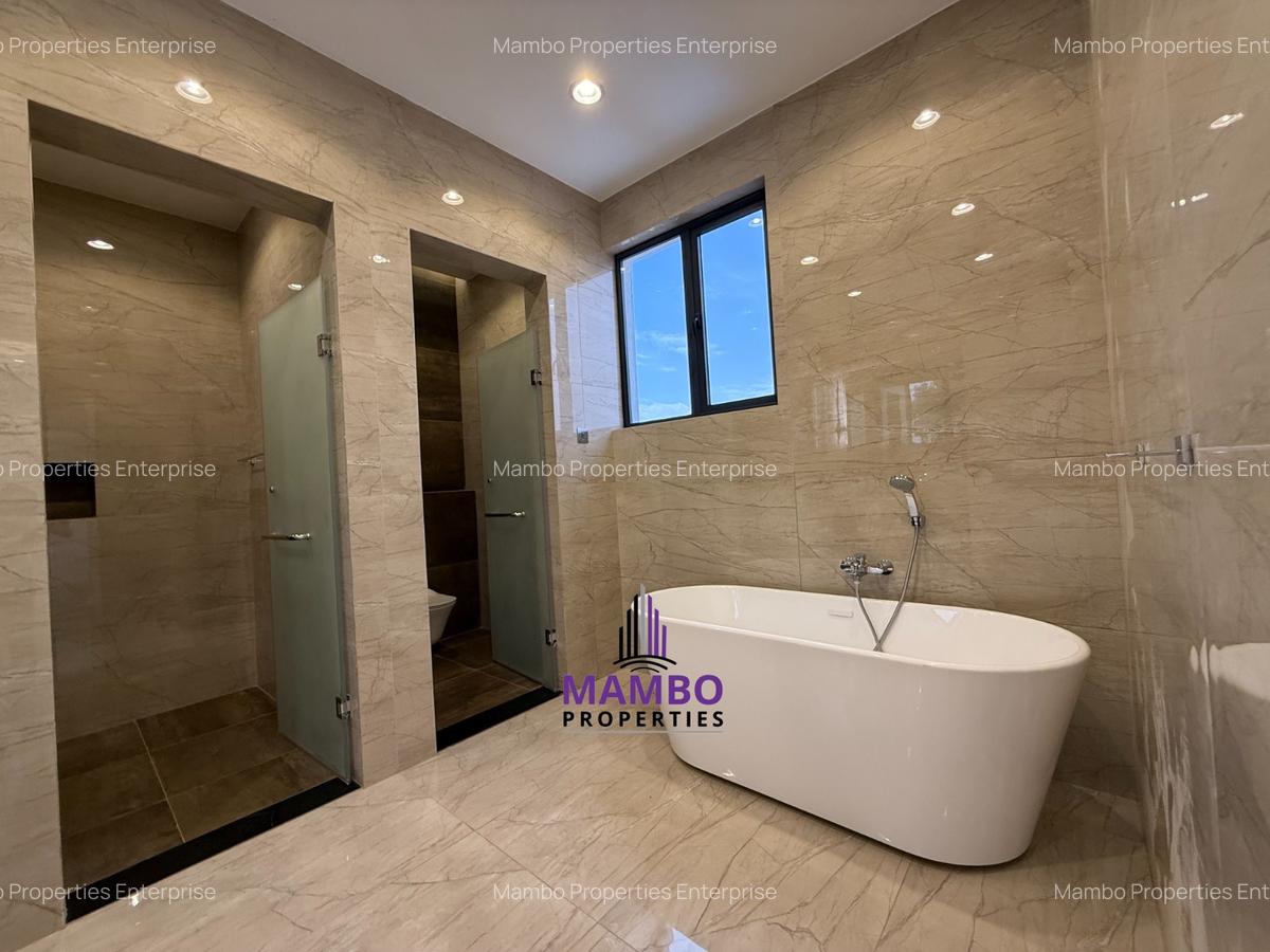 5 Bed Townhouse with En Suite at Lavington - 9