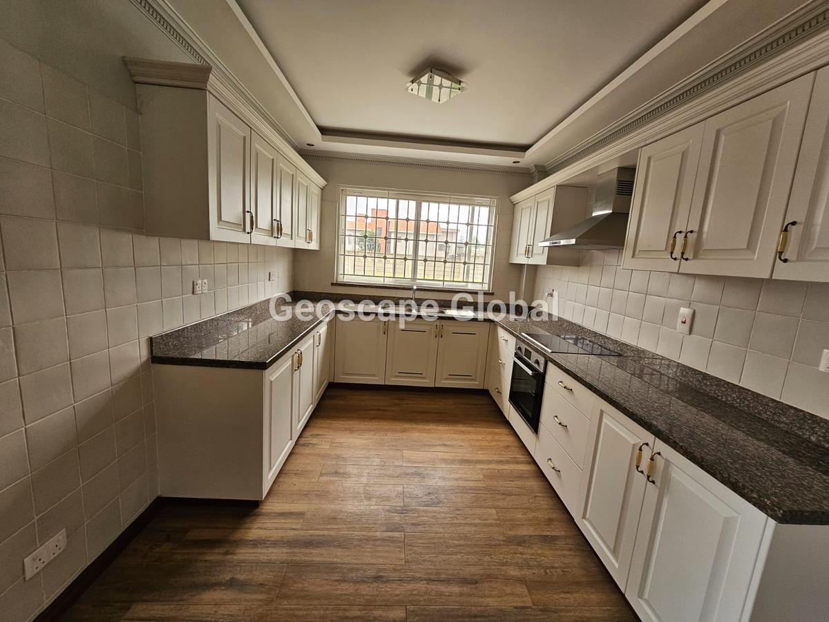 3 Bed House with En Suite in Runda - 13