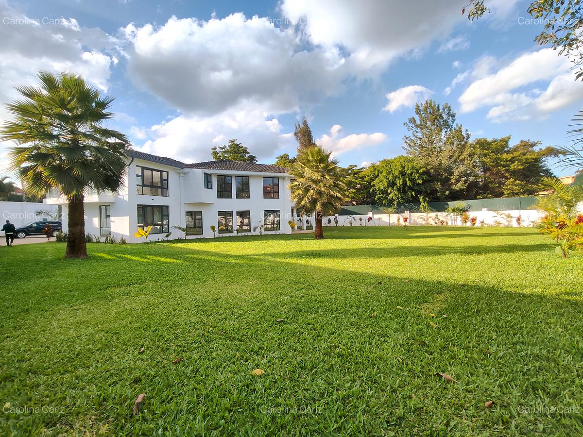 5 Bed House with En Suite at Runda - 1