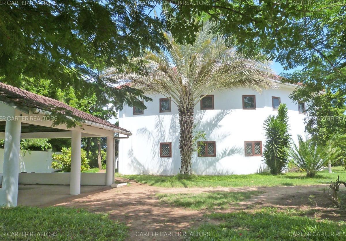 4 Bed Villa with En Suite in Watamu - 6