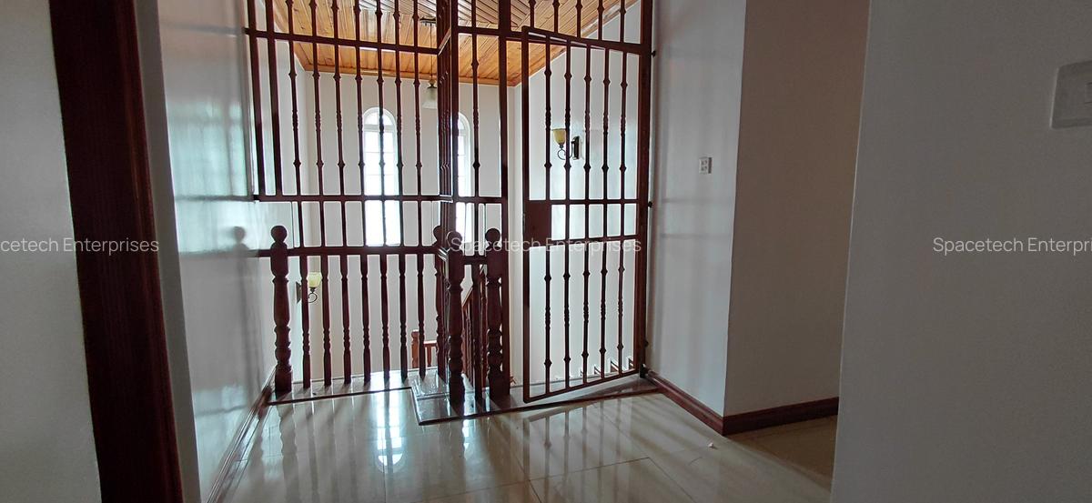 5 Bed House with En Suite in Nyari - 13