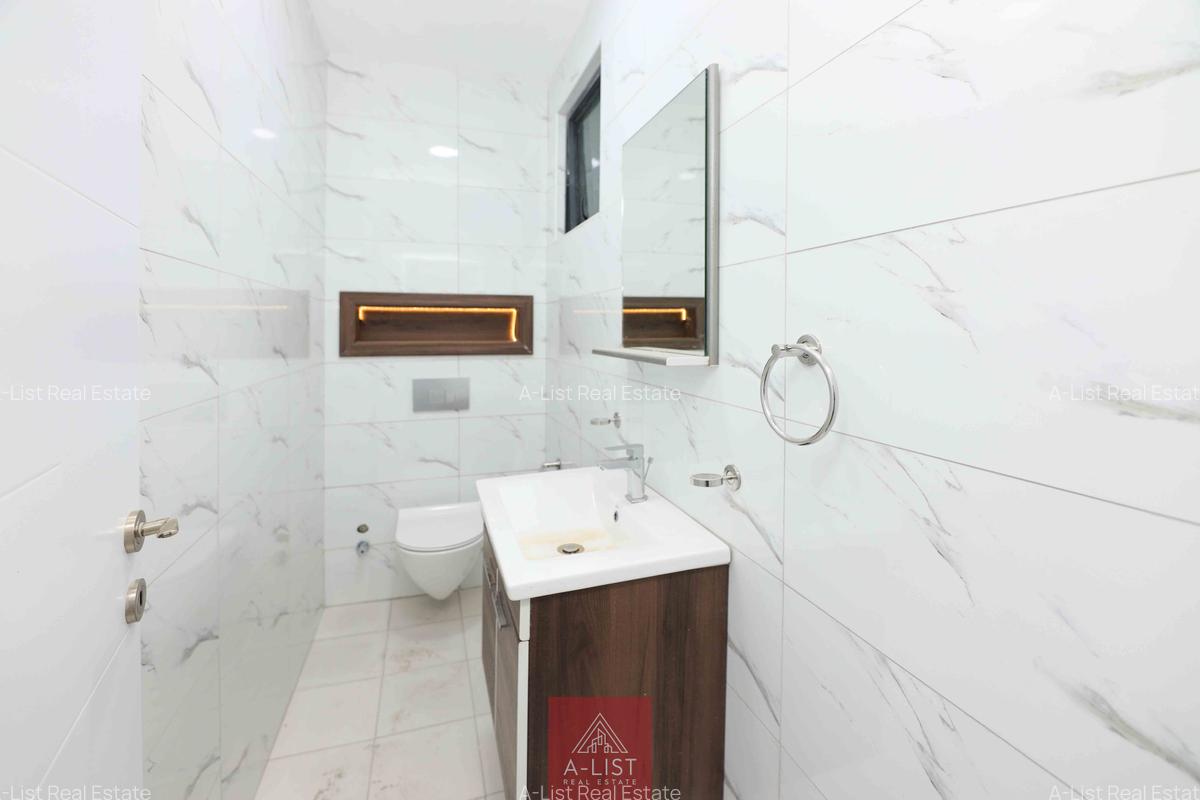 2 Bed Apartment with En Suite at Valley Arcade - 11