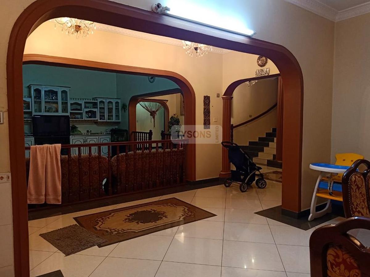 6 Bed Townhouse with En Suite in Kisumu - 3