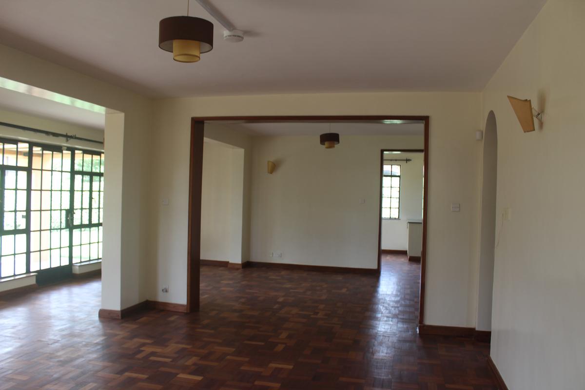 4 Bed Villa with En Suite in Runda - 14