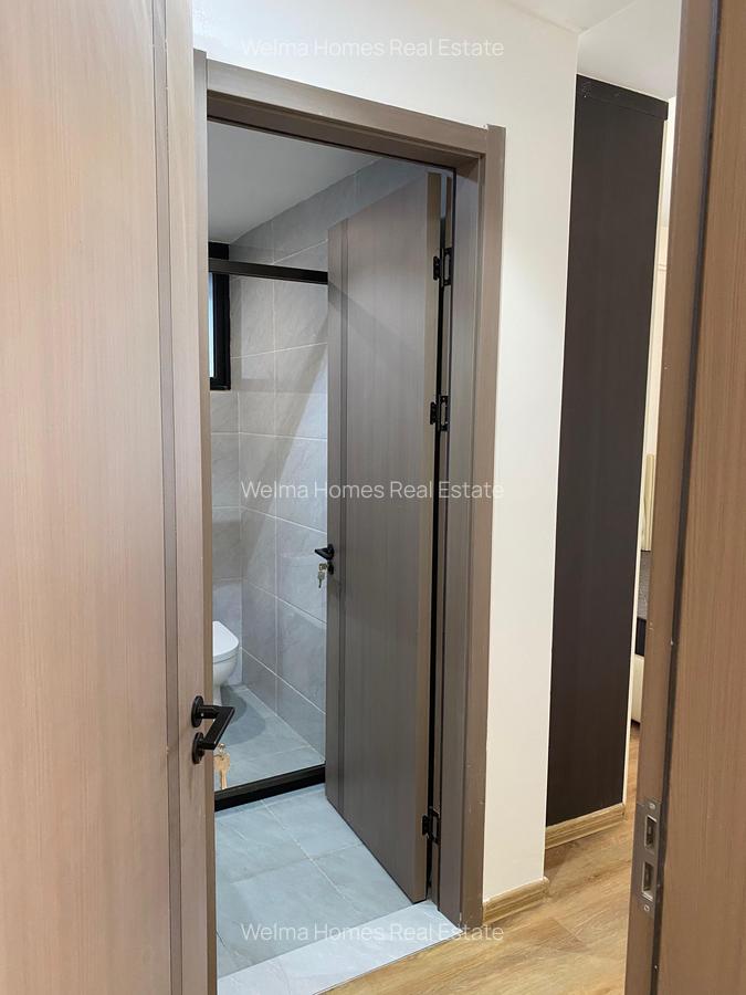 2 Bed Apartment with En Suite in Lavington - 9