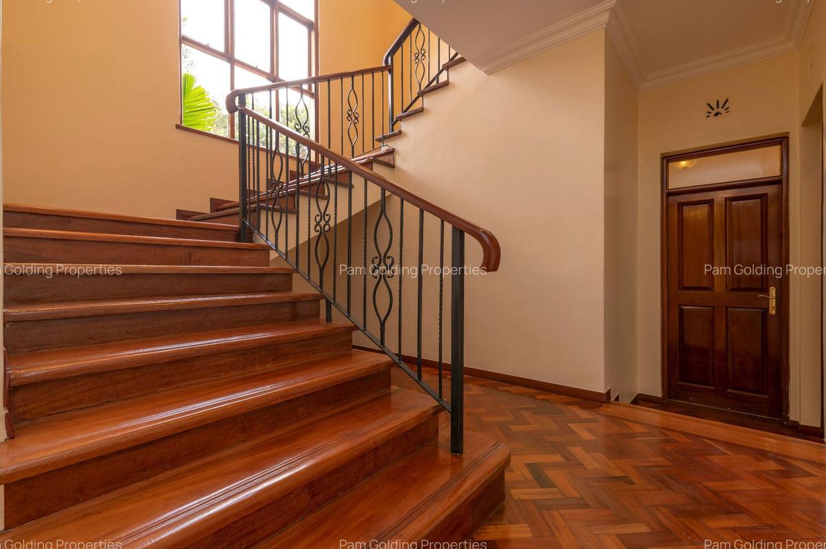 5 Bed House with En Suite in Karen - 12