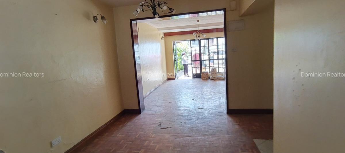 5 Bed Villa with En Suite at Matundu Lane - 5