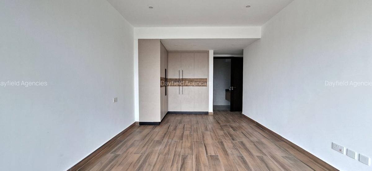 4 Bed Apartment with En Suite at General Mathenge - 4