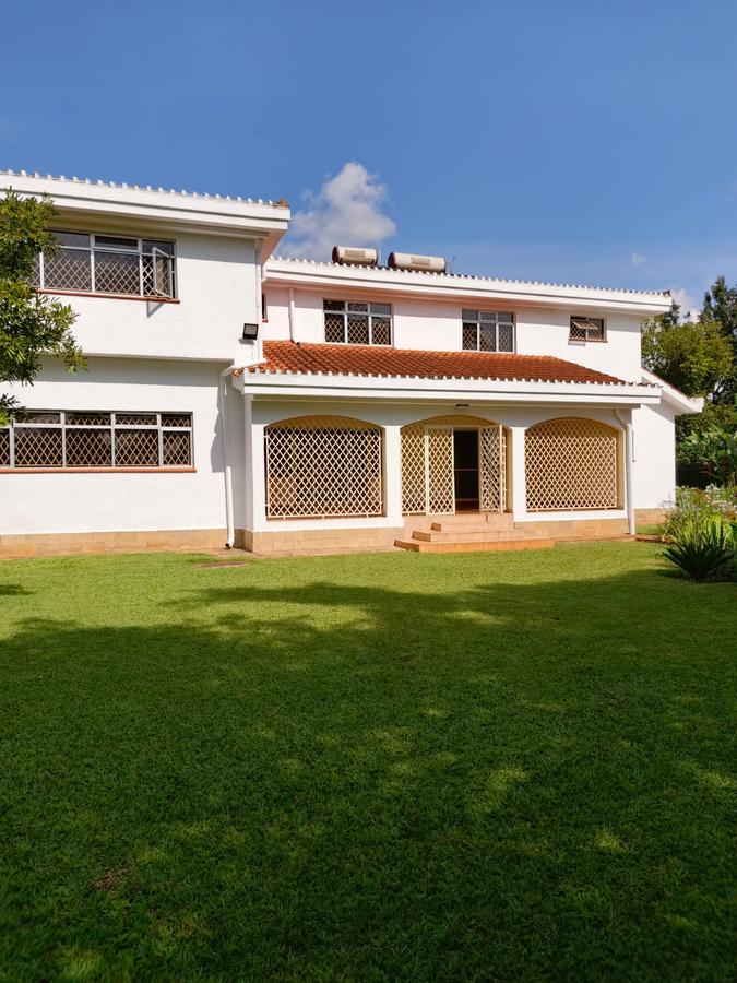 5 Bed House with En Suite at Runda - 5