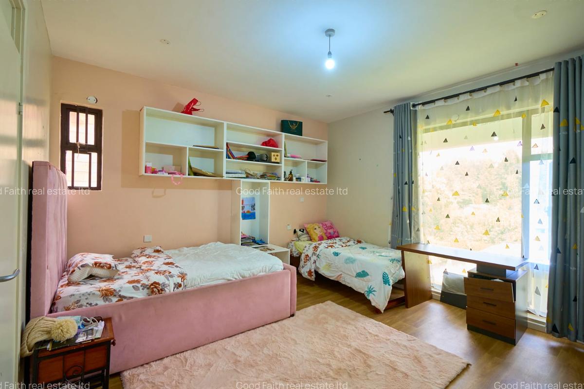 4 Bed House with En Suite in Kiambu Road - 11