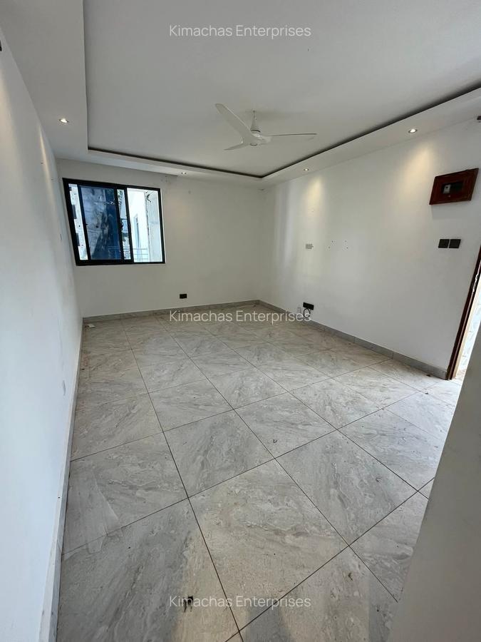 2 Bed Apartment with En Suite at 4Th Avenue Nyali - 8