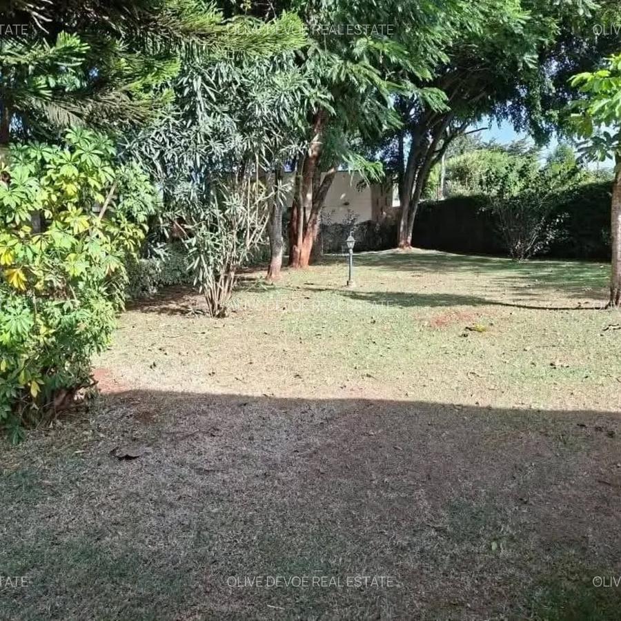 4 Bed House with En Suite in Runda - 3