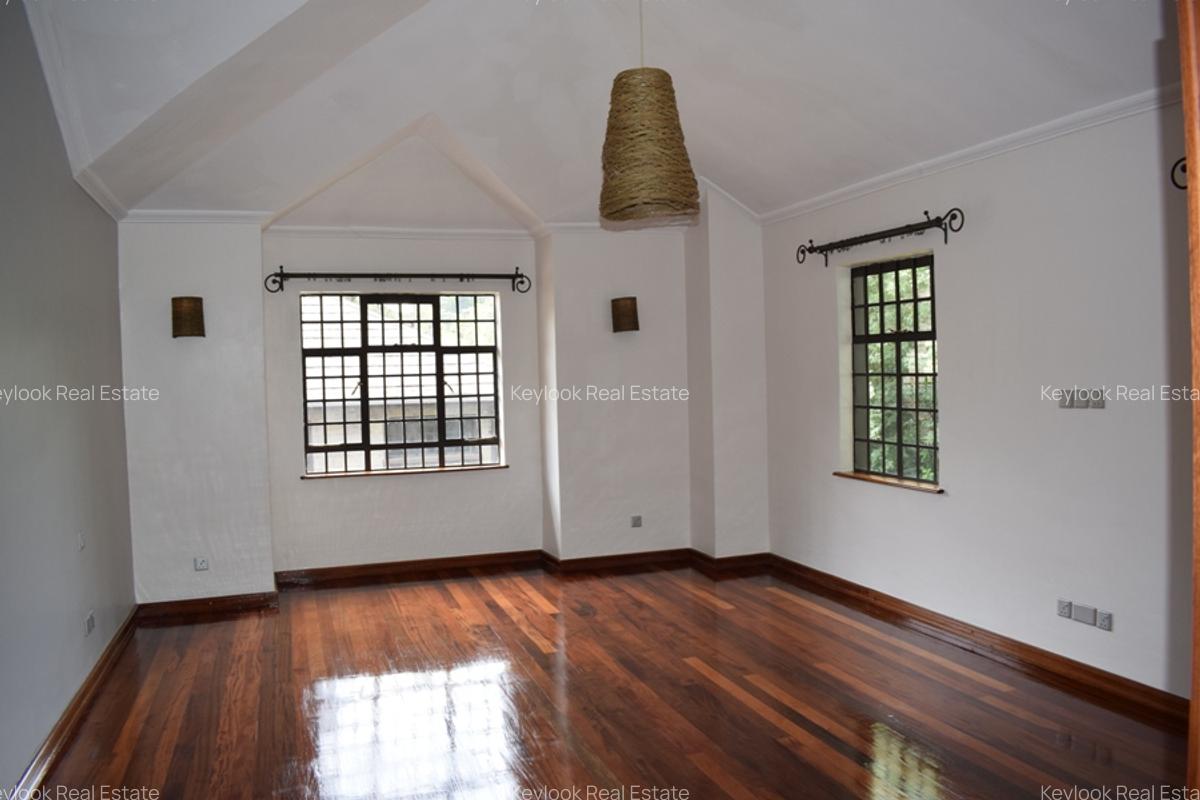 4 Bed Townhouse with En Suite at Peponi Road - 14