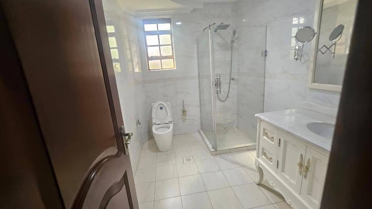 4 Bed Townhouse with En Suite in Kiambu Road - 8