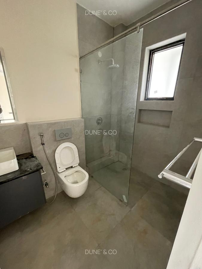 3 Bed Apartment with En Suite in Westlands Area - 19