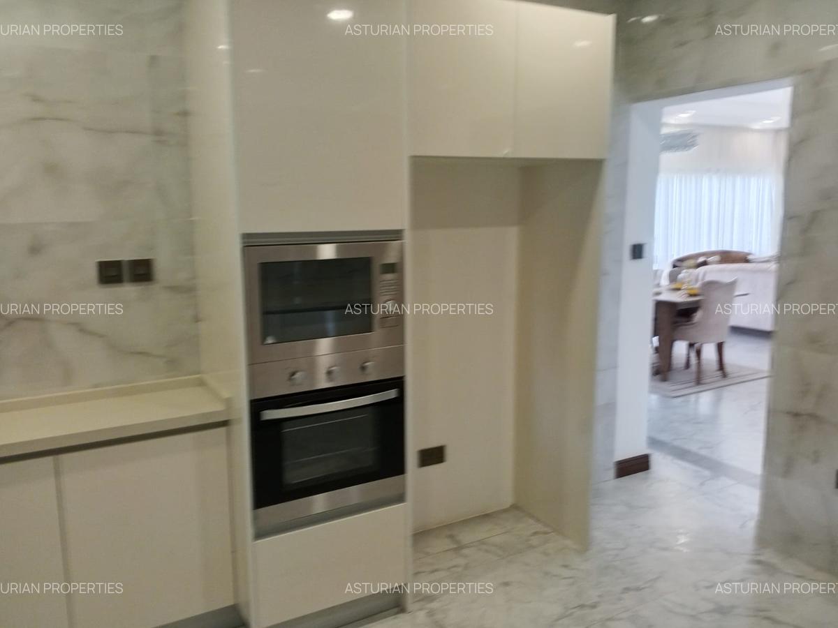 3 Bed Apartment with En Suite in Kileleshwa - 3