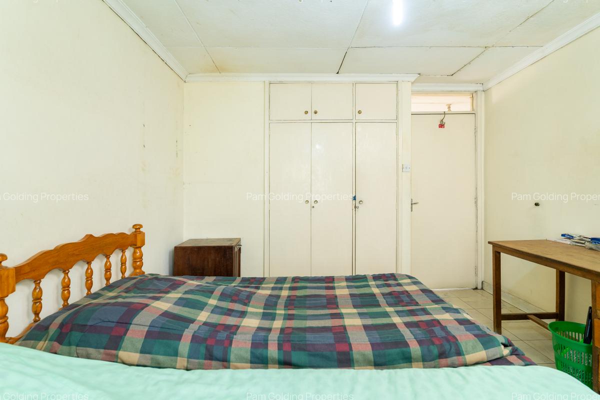 4 Bed Townhouse with Staff Quarters at Muhoho Avenue - 6