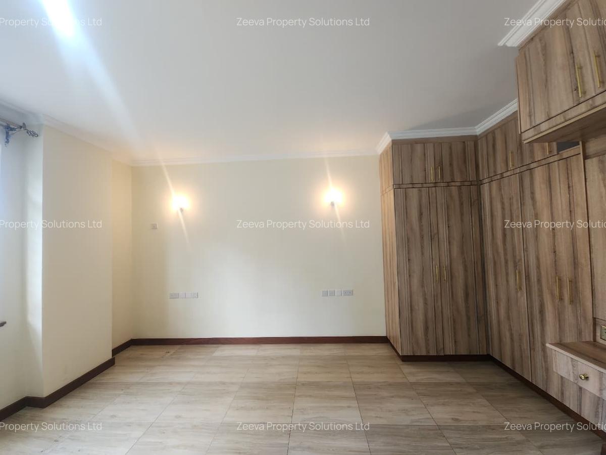 2 Bed Apartment with En Suite in Parklands - 8