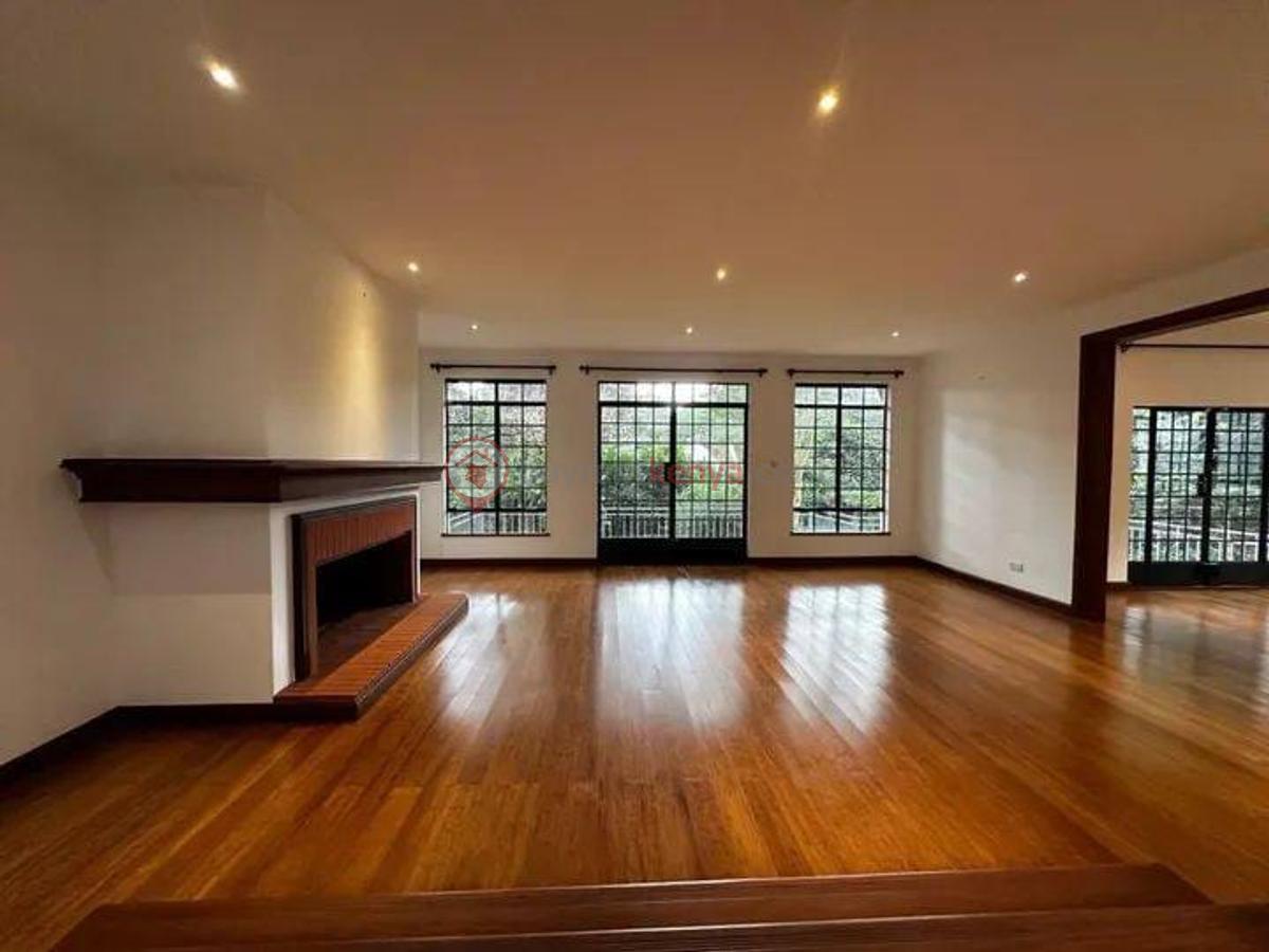 5 Bed House with En Suite in Rosslyn - 2