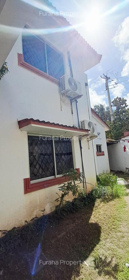 4 Bed House with En Suite at Nyali - 11