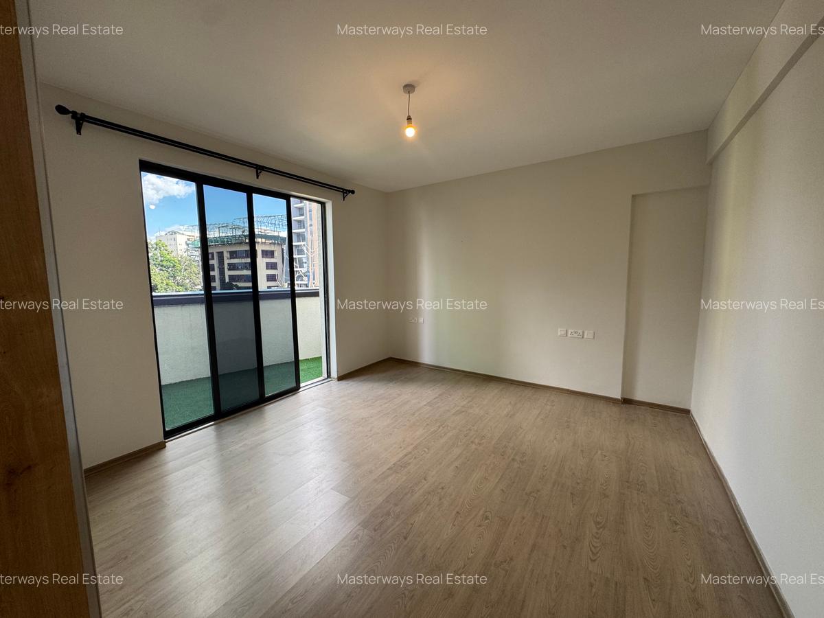 2 Bed Apartment with En Suite in Westlands Area - 3