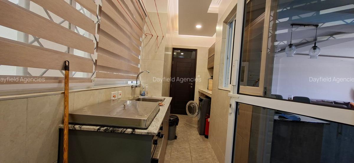 Serviced 2 Bed Apartment with En Suite in Brookside - 7