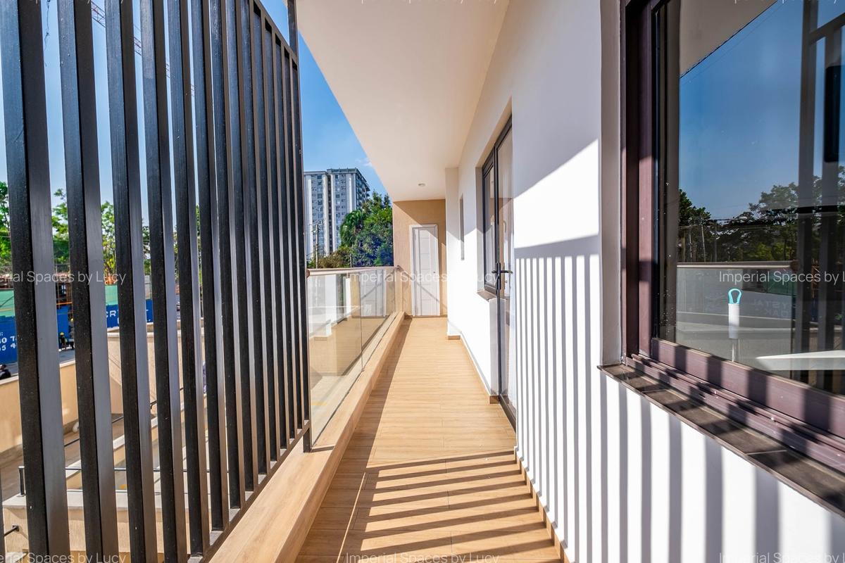 3 Bed Apartment with En Suite in Lavington - 19