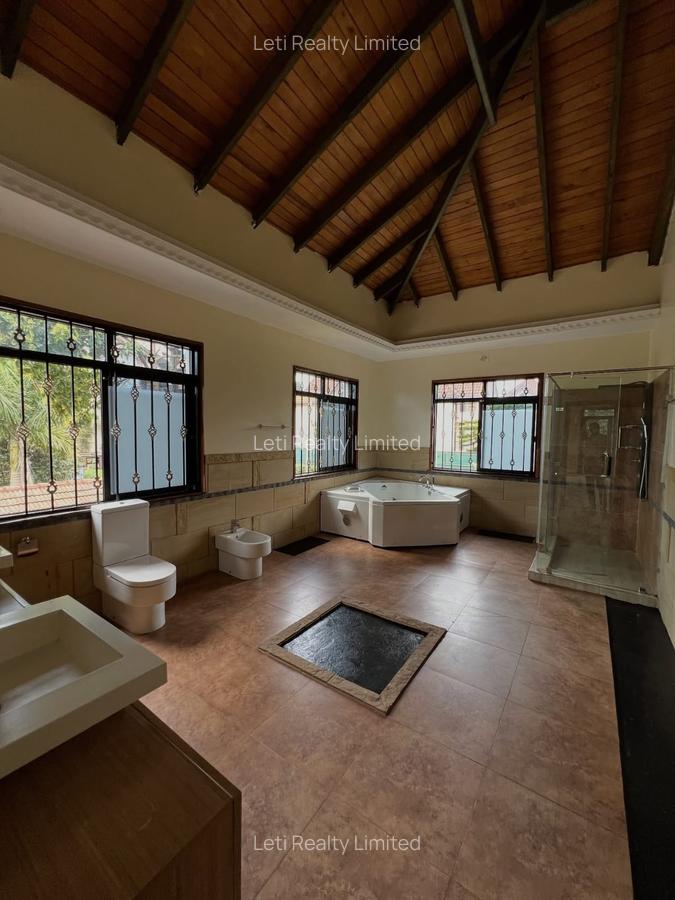 5 Bed Townhouse with En Suite in Lavington - 9