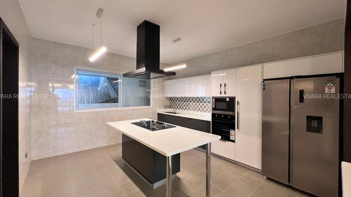 2 Bed Apartment with En Suite in Riverside - 15