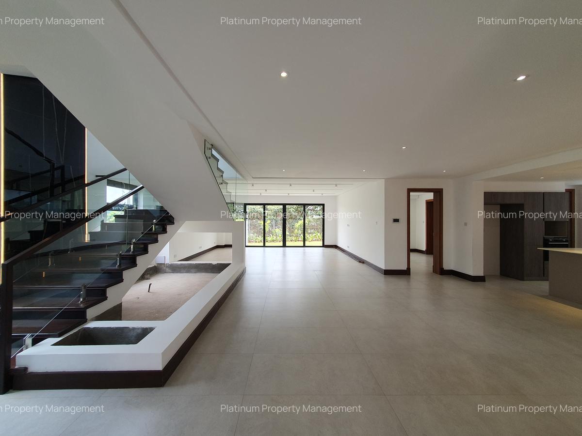 5 Bed Townhouse with En Suite in Kitisuru - 1