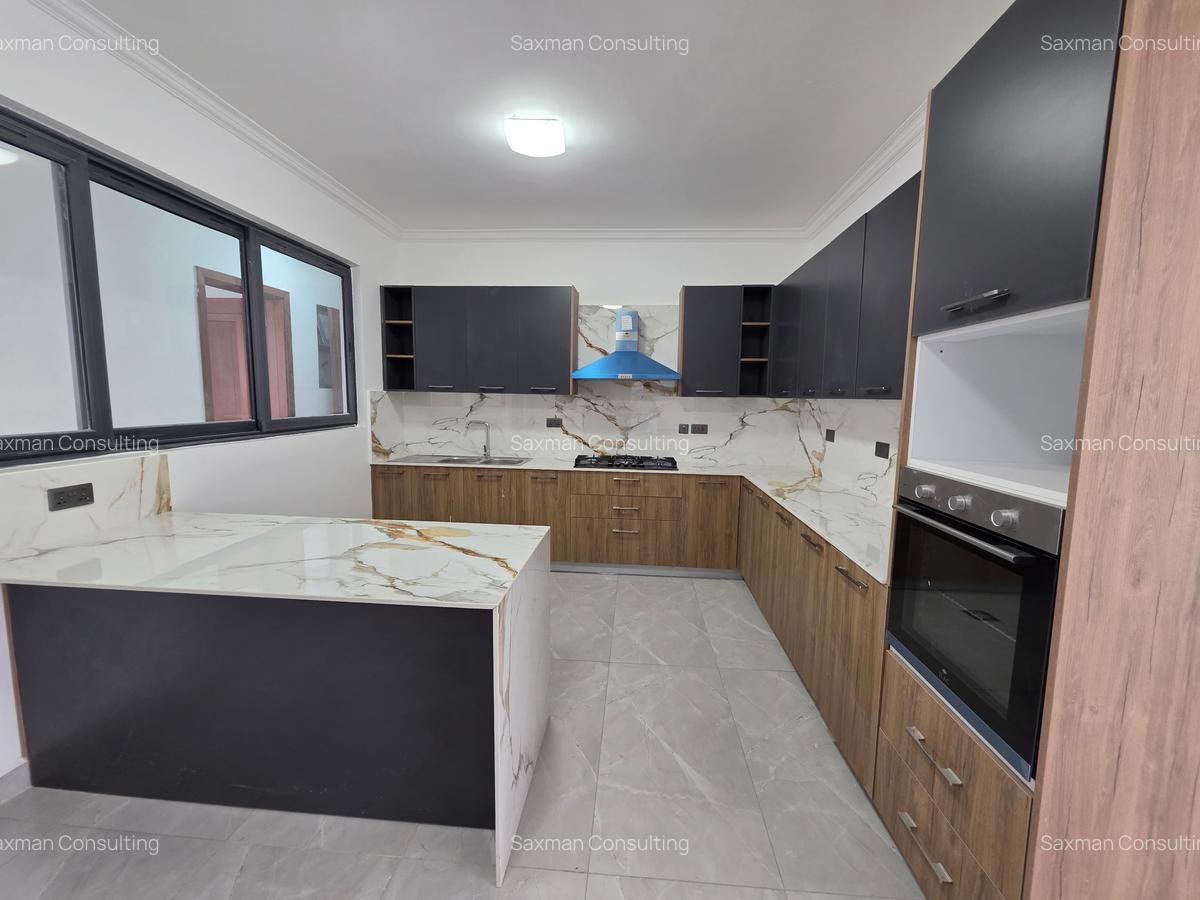 3 Bed Apartment with En Suite in Kileleshwa - 14