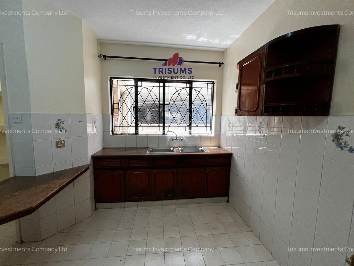 3 Bed Apartment with En Suite at Westland - 5