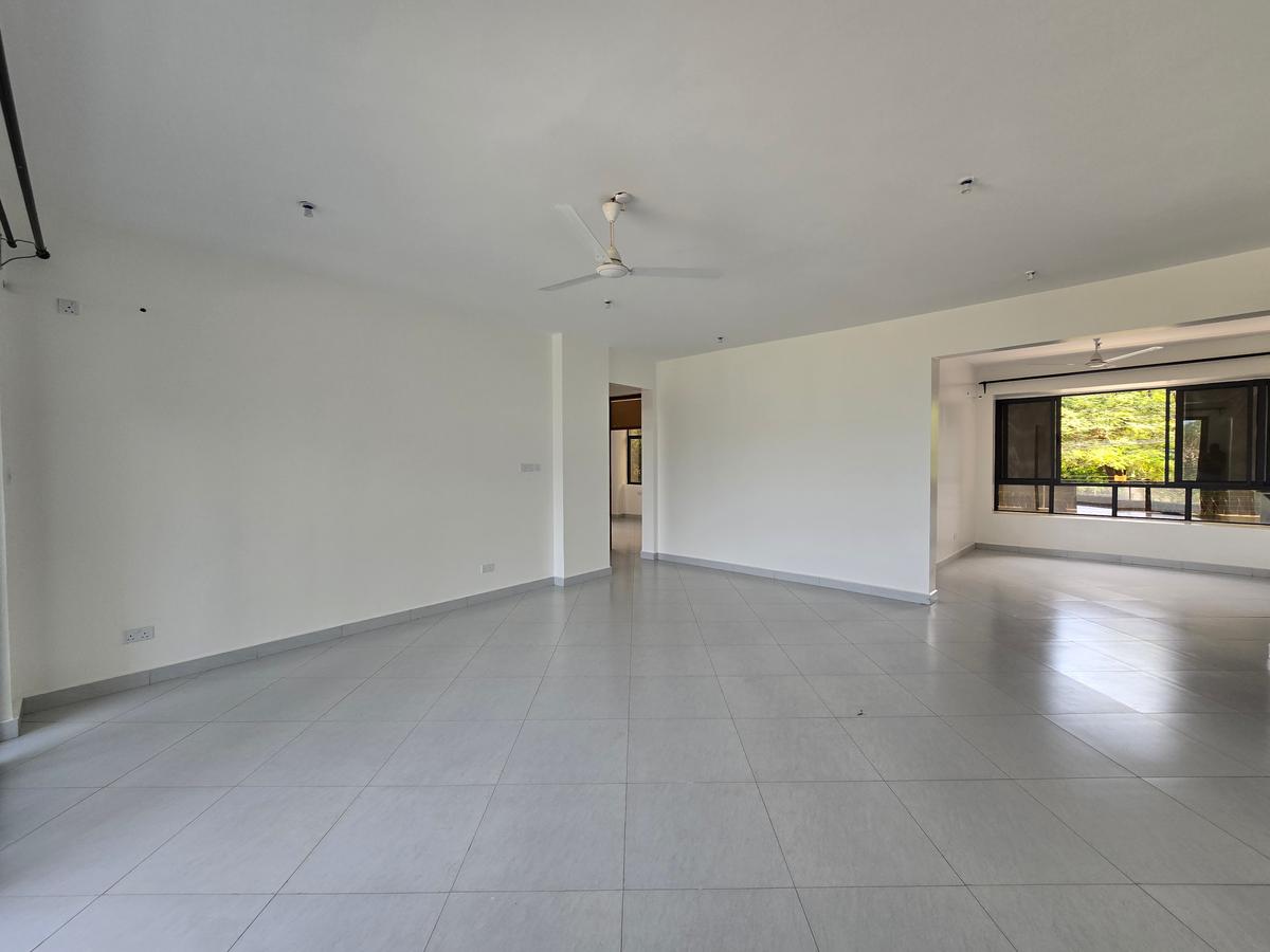 3 Bed Apartment with En Suite in Nyali Area - 4