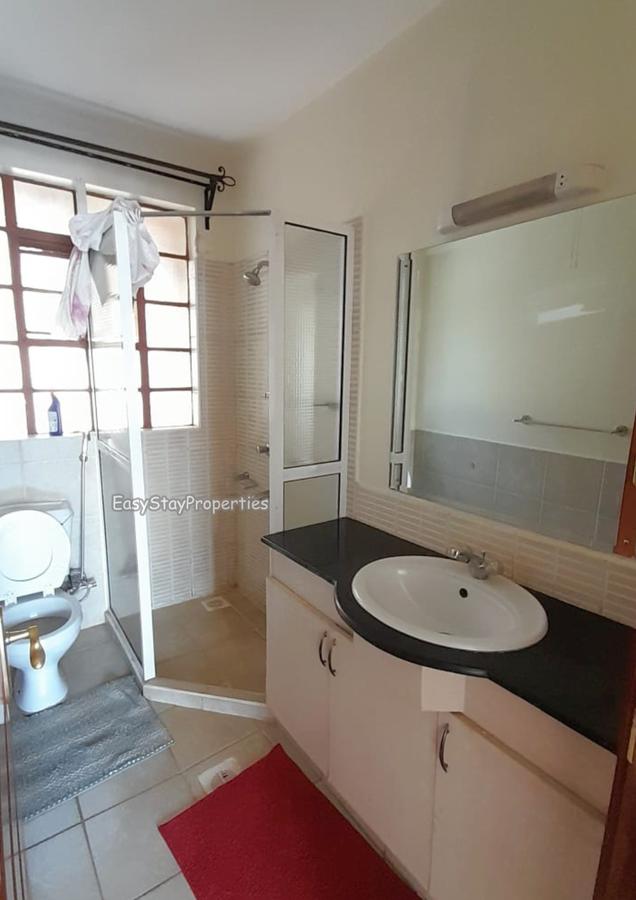 2 Bed Apartment with En Suite in Westlands Area - 12