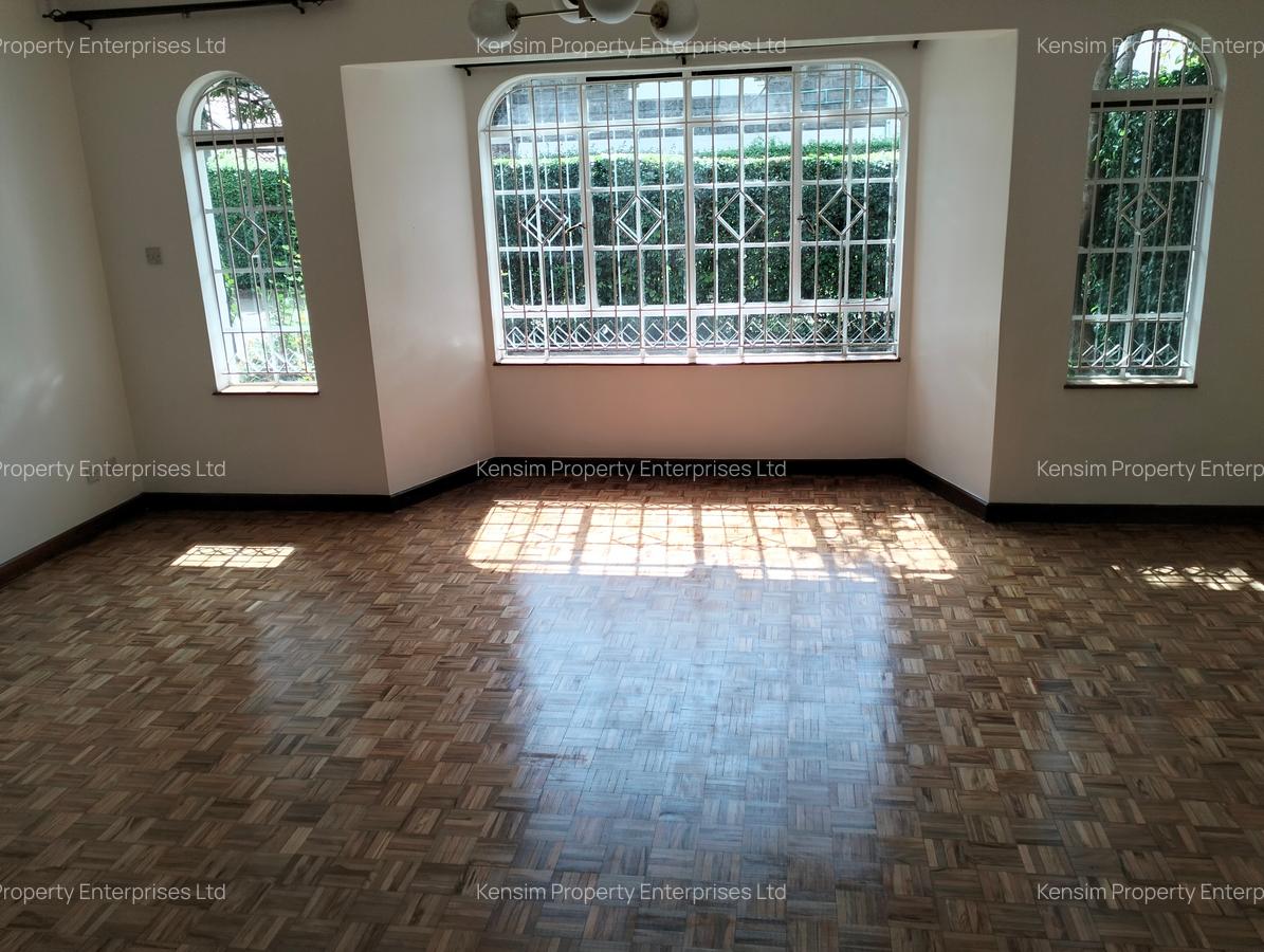 4 Bed Townhouse with En Suite in Lavington - 3