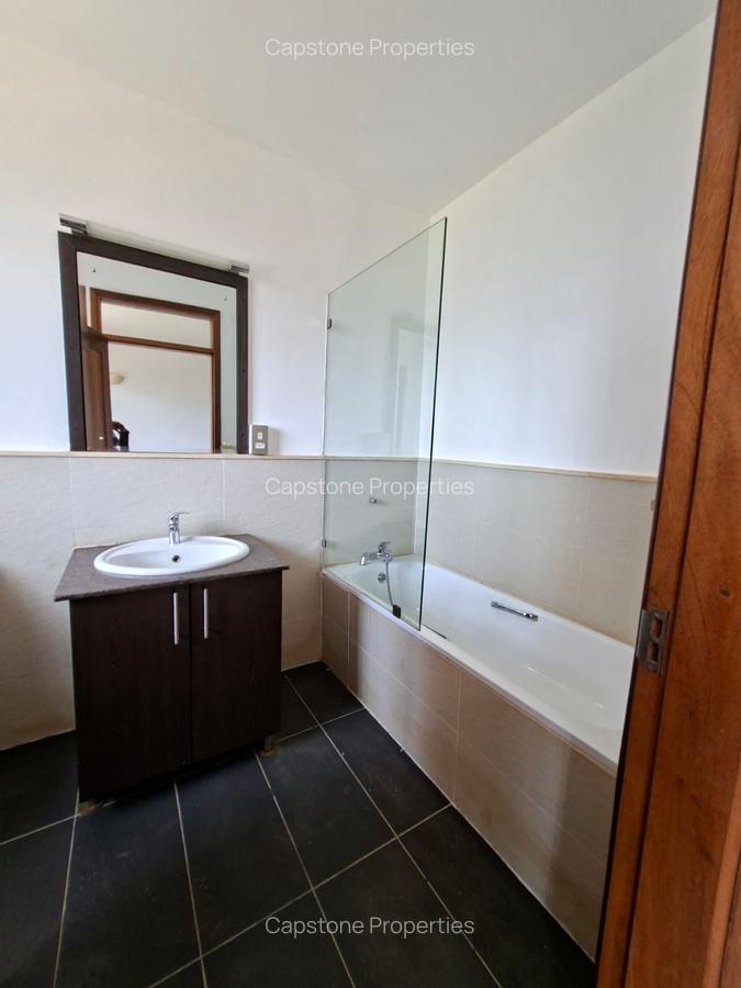 4 Bed House with En Suite at Runda - 18