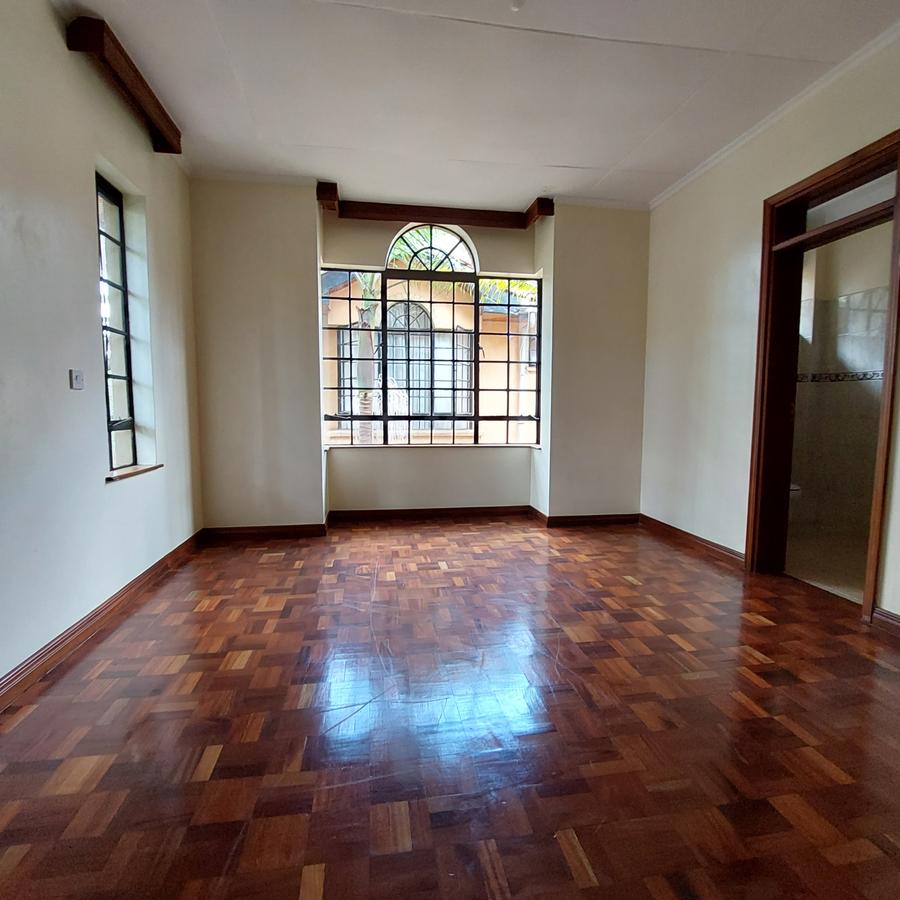 5 Bed Townhouse with En Suite at Off Convent Drive 44 - 8