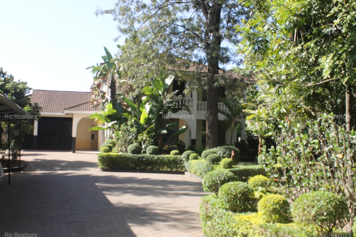 6 Bed House with En Suite at Karen - Hardy - 7