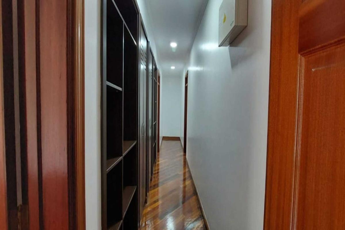 3 Bed Apartment with En Suite at Dennis Pritt Road - 6